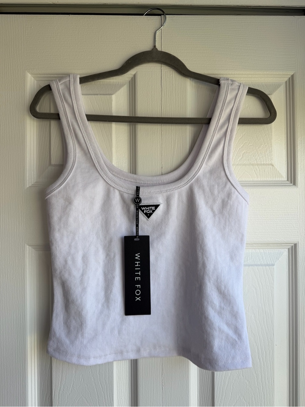 White Fox Talk To Me Nice Ribbed Scoop Tank Size Large